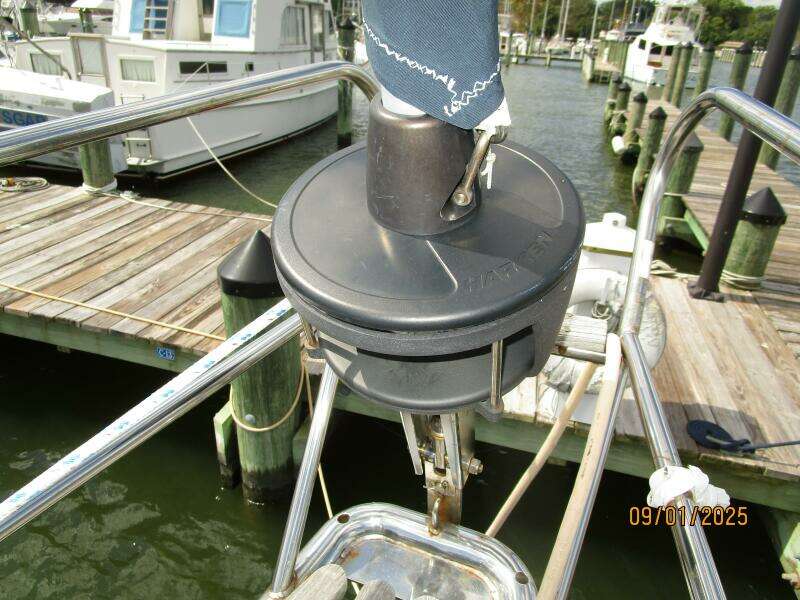 40' Nauticat forward roller furler