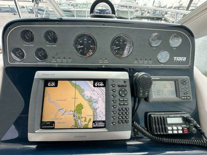 2006 Tiara Yachts 29 Coronet