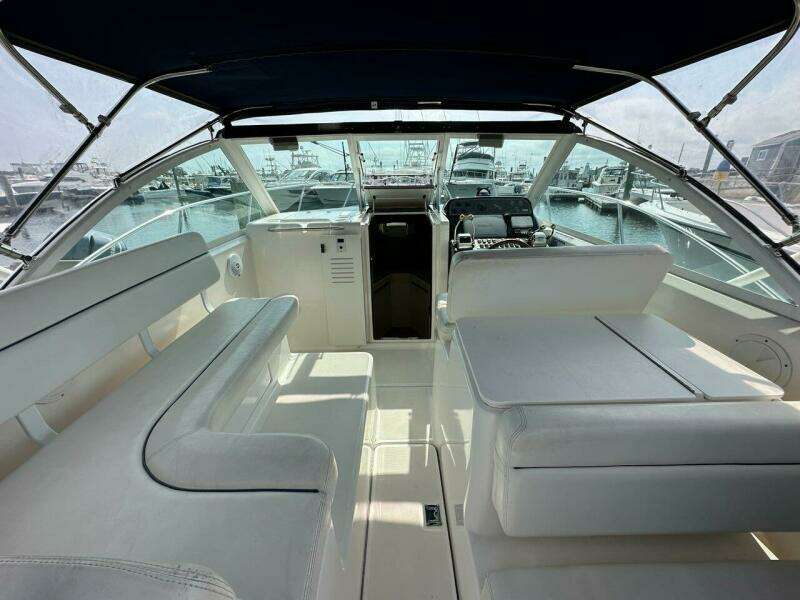 2006 Tiara Yachts 29 Coronet