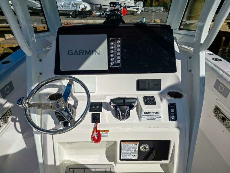 2026 Sea Fox 268 Commander