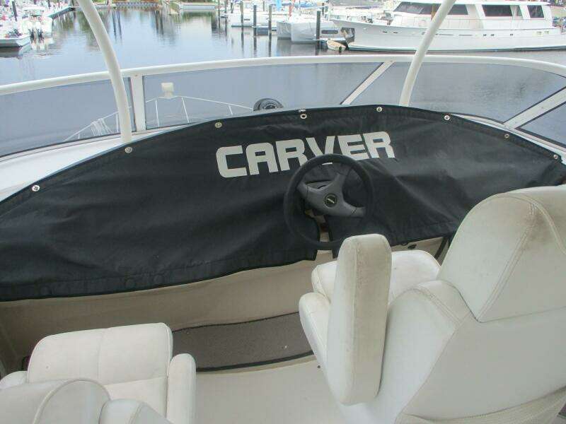 2006 Carver 