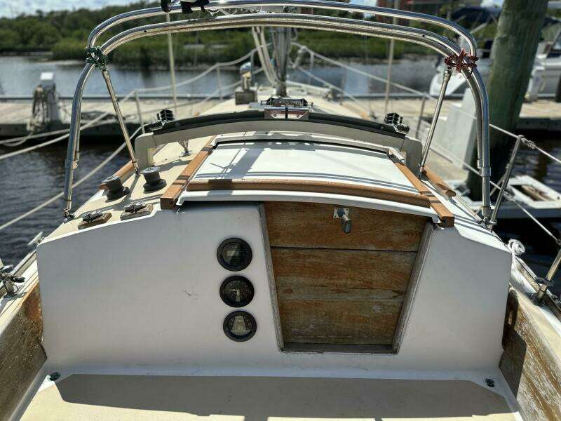 1982 Cape Dory 30