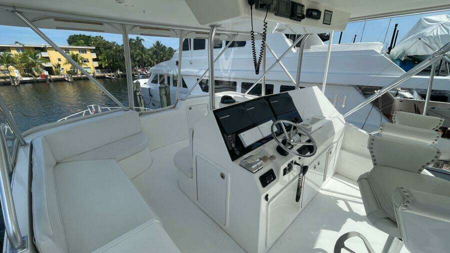 2002 Cavileer 48 Flybridge Sportfisherman