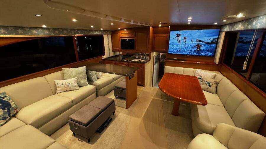 2002 Cavileer 48 Flybridge Sportfisherman