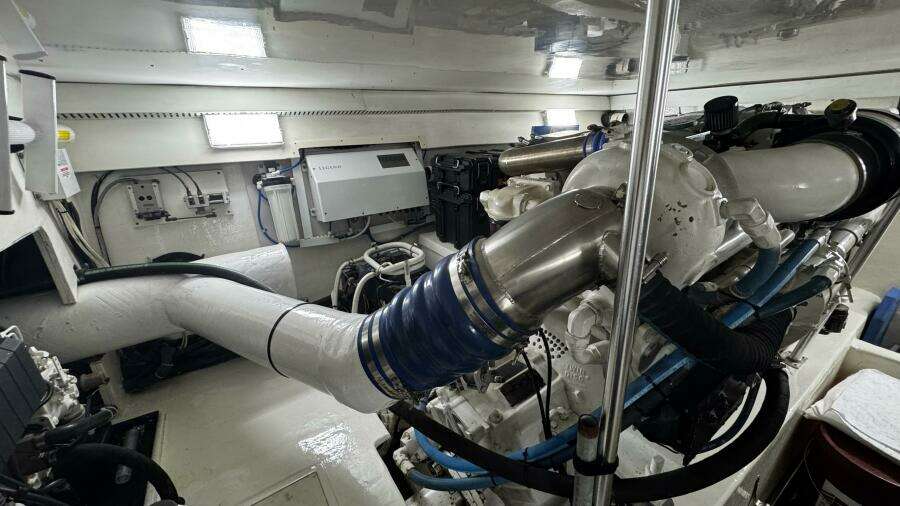 2002 Cavileer 48 Flybridge Sportfisherman