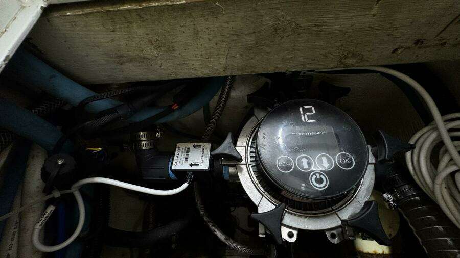 2002 Cavileer 48 Flybridge Sportfisherman