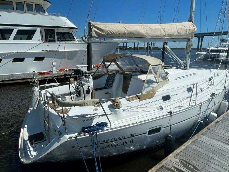 2001 Beneteau 361