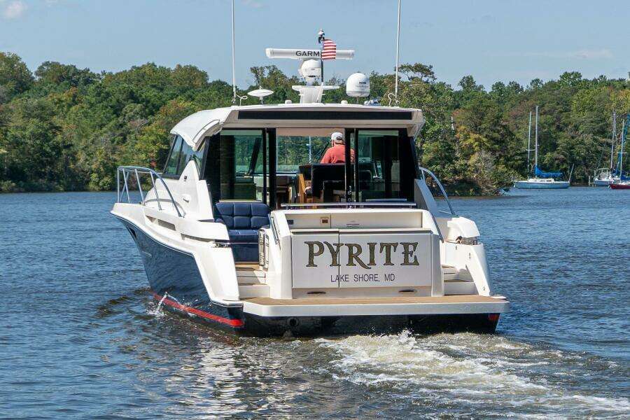 2015 Tiara Yachts 44 Coupe