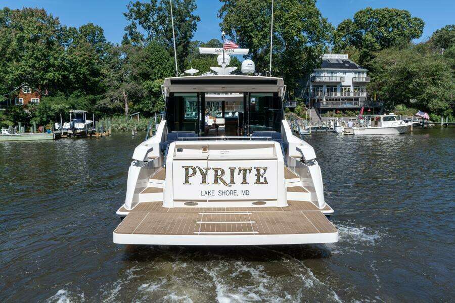 2015 Tiara Yachts 44 Coupe