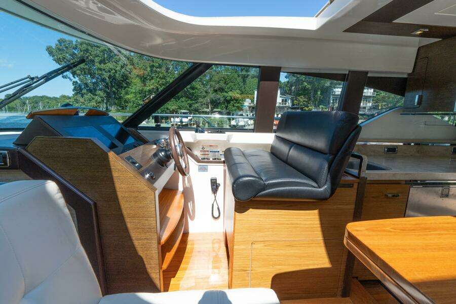 2015 Tiara Yachts 44 Coupe