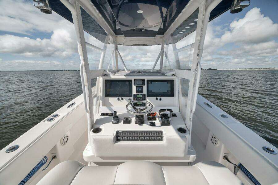 2018 Invincible 36 Open Fisherman