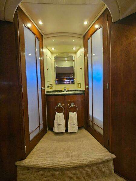 1999 Carver 530 Voyager Pilothouse