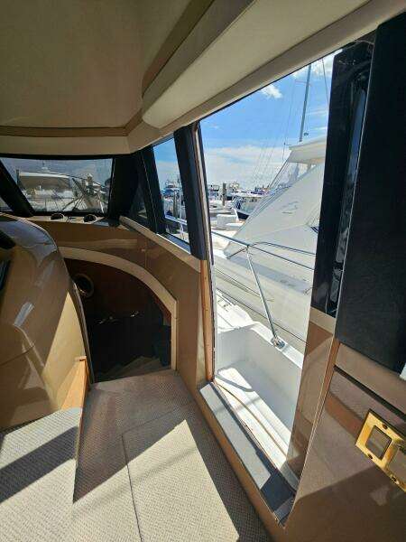 1999 Carver 530 Voyager Pilothouse