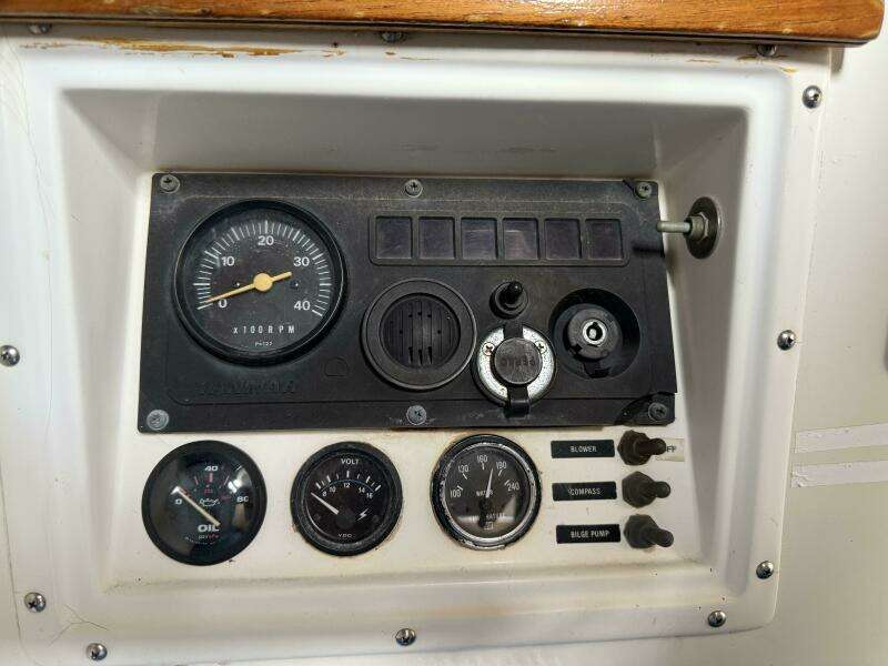 1988 Catalina Morgan 44 Center Cockpit