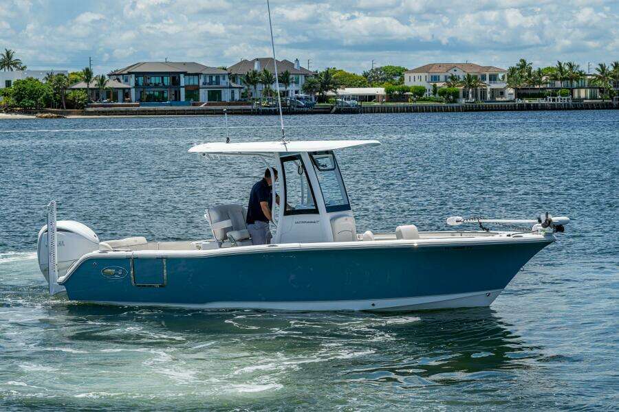 2024 Sea Hunt 239 SE