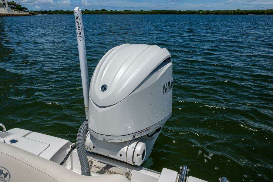 2024 Sea Hunt 239 SE