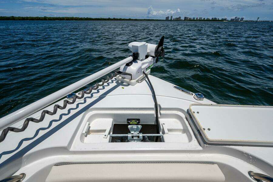 2024 Sea Hunt 239 SE