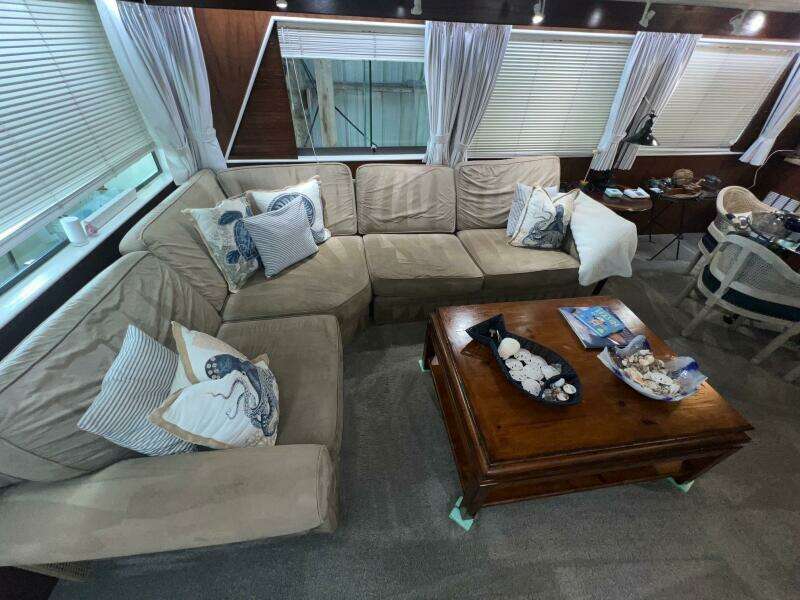 1988 Hatteras Motor Yacht