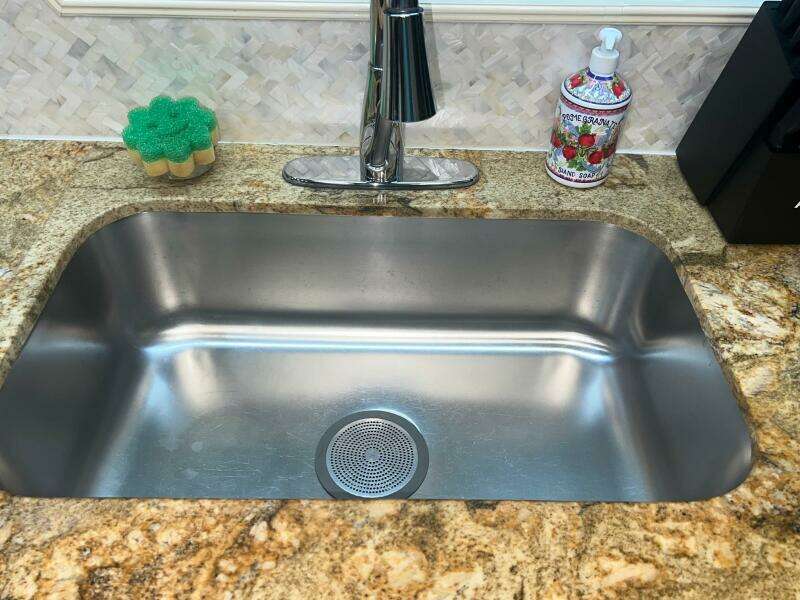 1988 Hatteras Motor Yacht