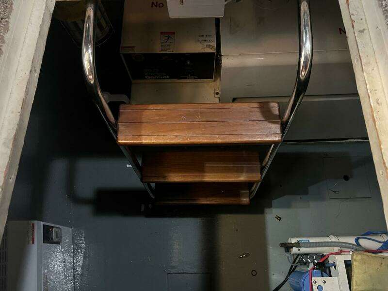 1988 Hatteras Motor Yacht