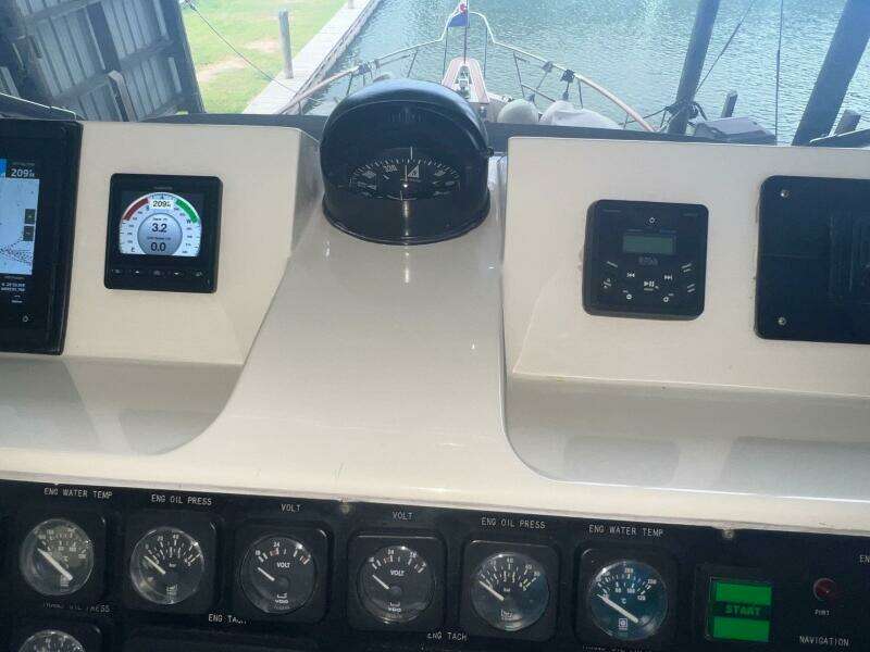 1988 Hatteras Motor Yacht