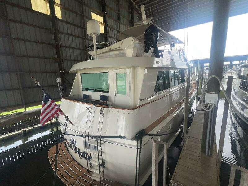 1988 Hatteras Motor Yacht