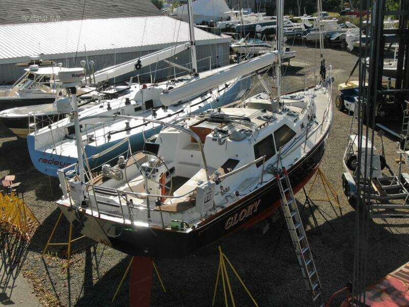 2011 Tartan 47 Glory stern via drone