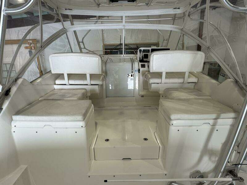 2011 Luhrs 30 Open