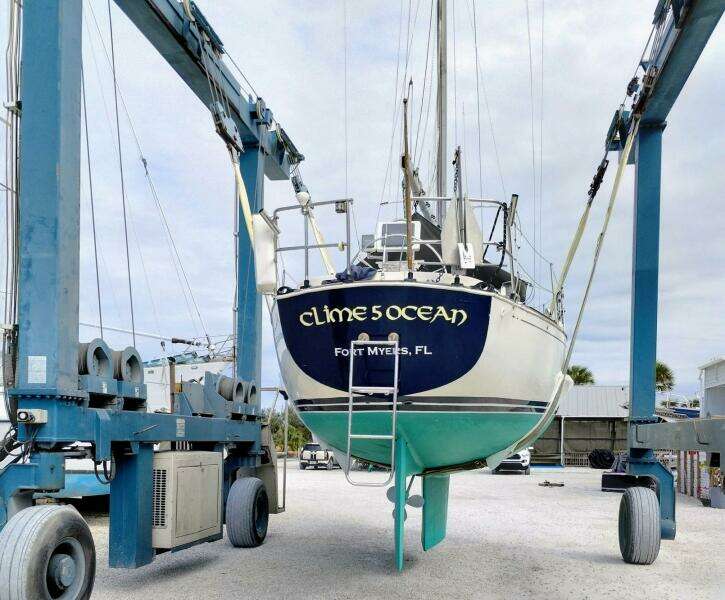 1981 C&C Landfall 35