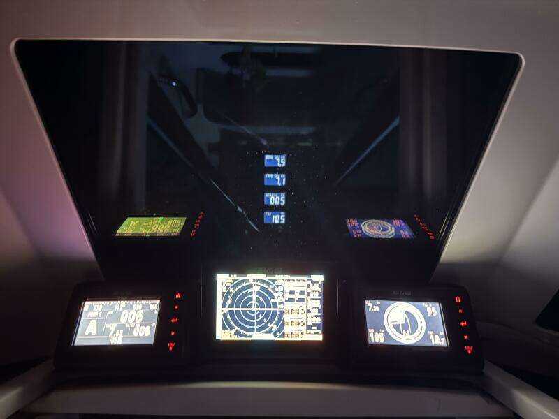 2018 J/121 Alchemy command station