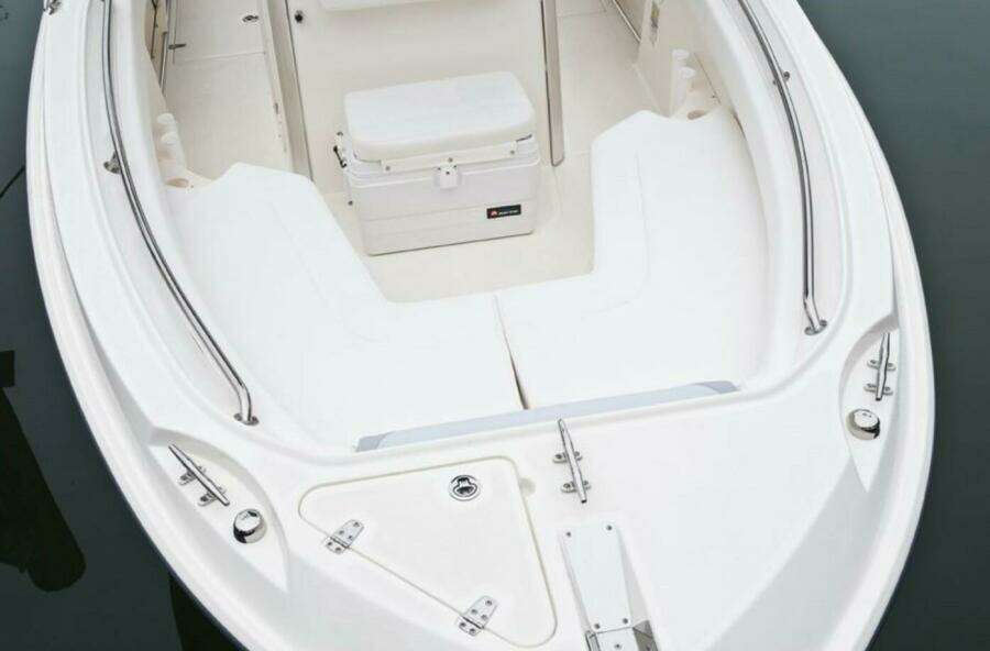 2014 Boston Whaler 220 Outrage