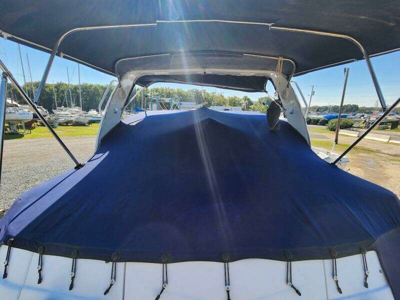 2007 Rinker 320 Express