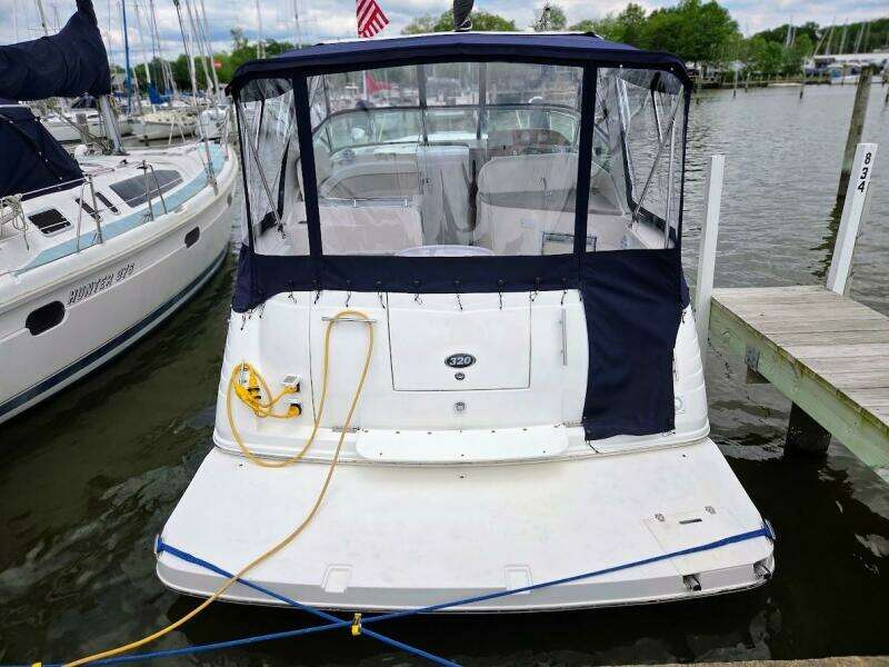 2007 Rinker 320 Express