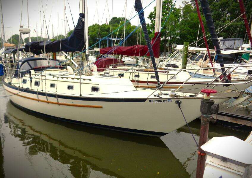 1995 Pacific Seacraft 37