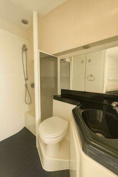 1996 Wellcraft 45 Excalibur