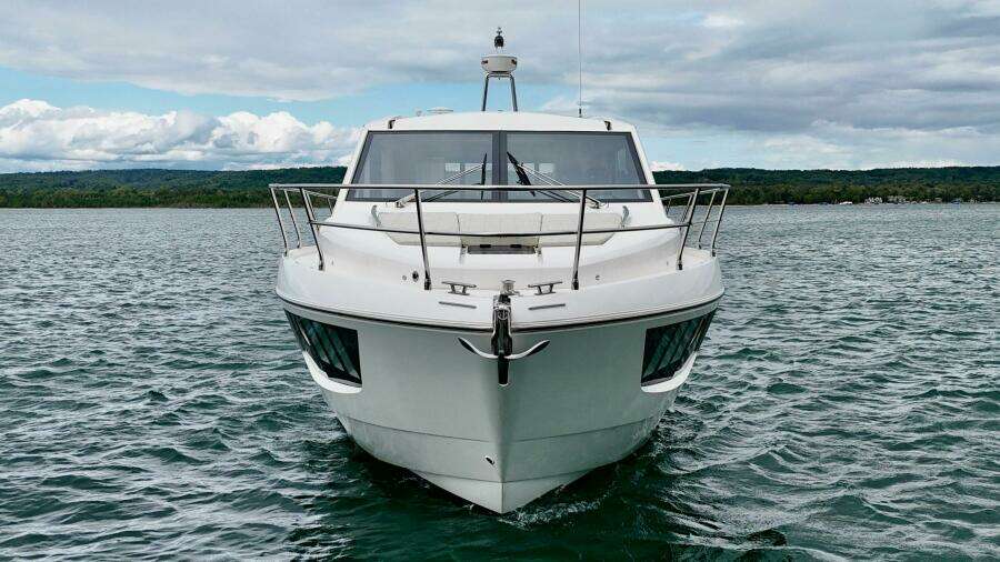 2016 Absolute 45 Sport Yacht