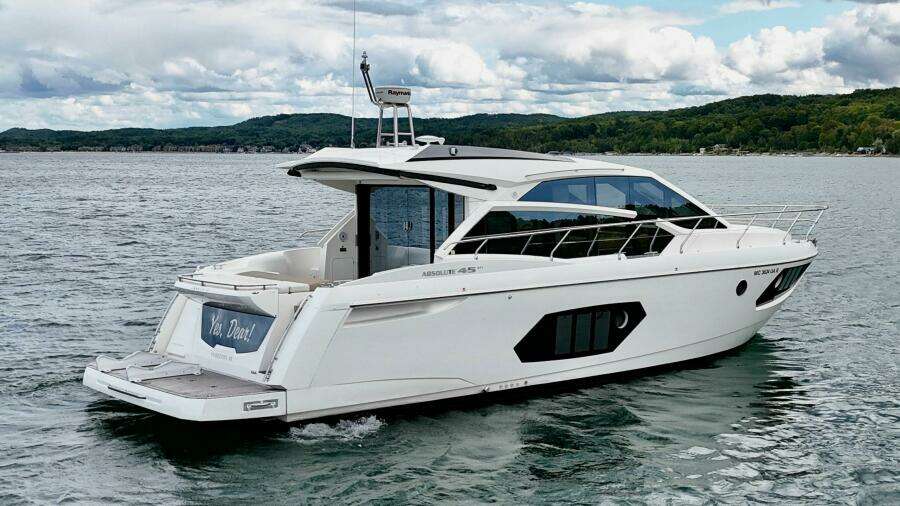 2016 Absolute 45 Sport Yacht