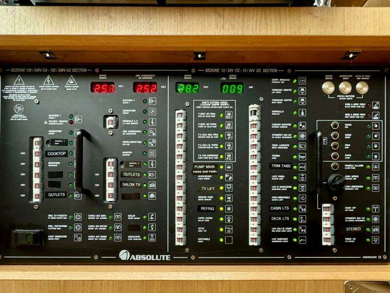 2016 Absolute 45 Sport Yacht