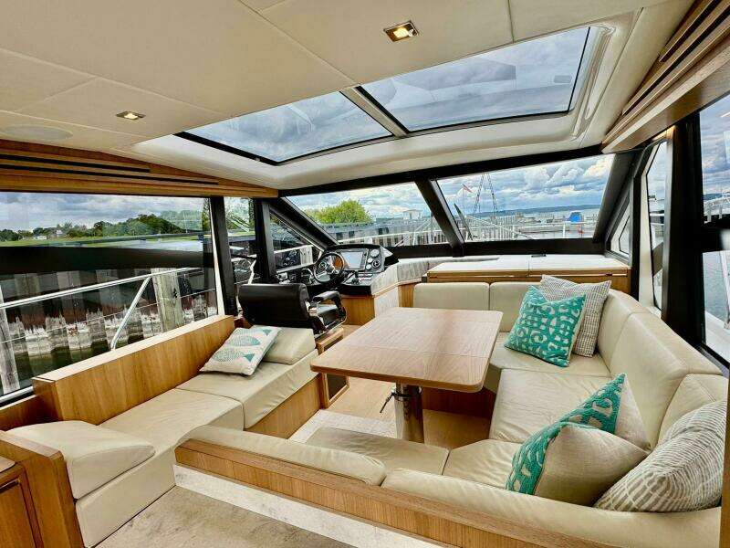 2016 Absolute 45 Sport Yacht