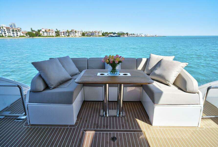 2021 Fairline Squadron 68