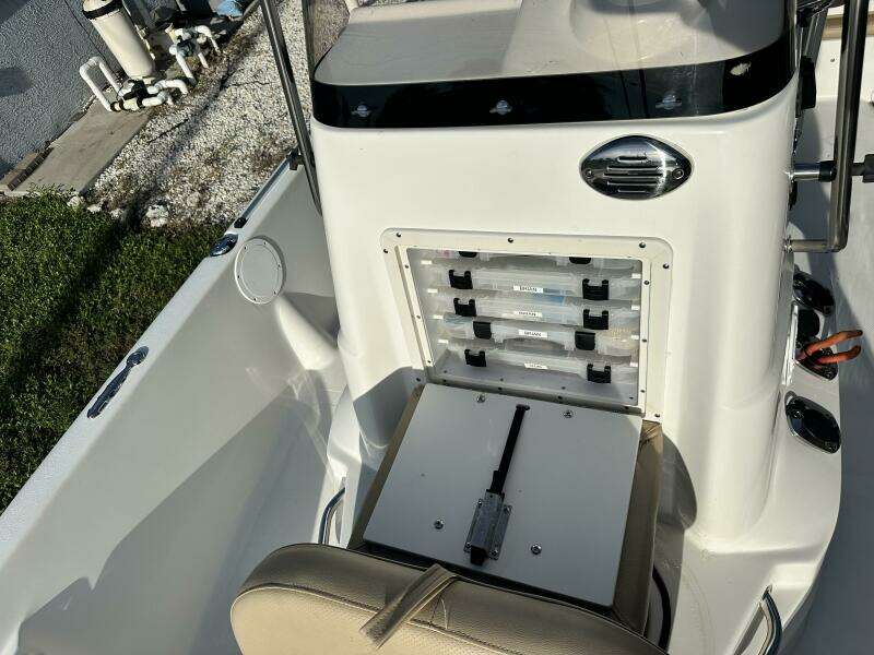 2020 NauticStar 2140 Sport Shallow Bay