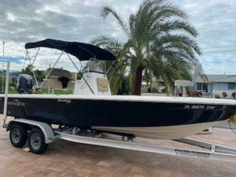 2020 NauticStar 2140 Sport Shallow Bay