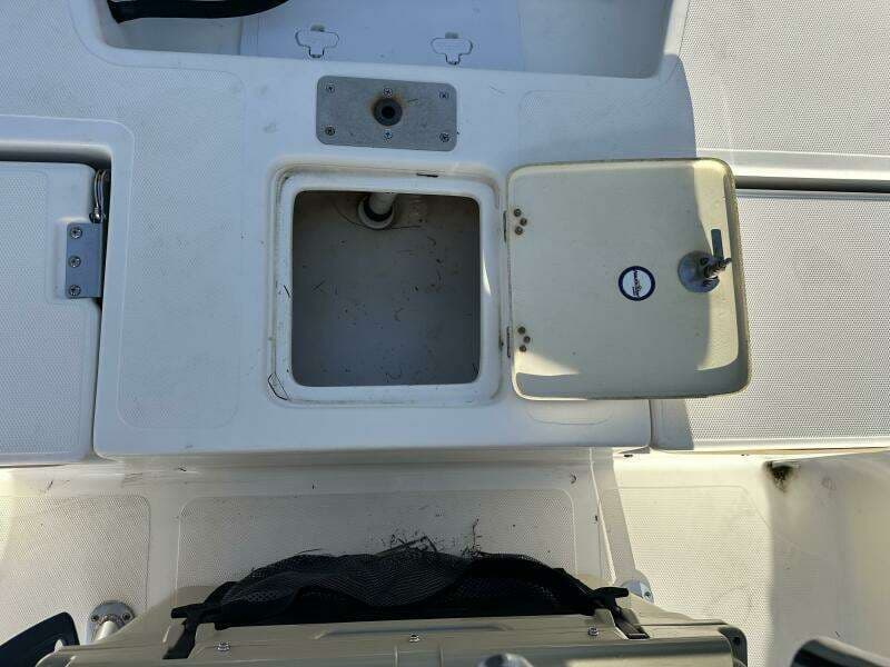 2020 NauticStar 2140 Sport Shallow Bay