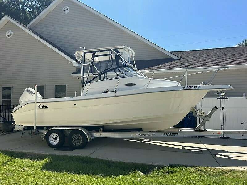 1999 Cobia 240WA