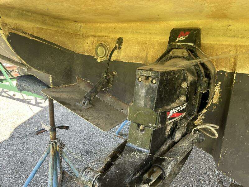 2000 Rinker Fiesta Vee 340