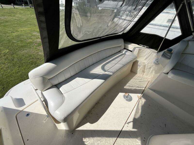 2000 Rinker Fiesta Vee 340