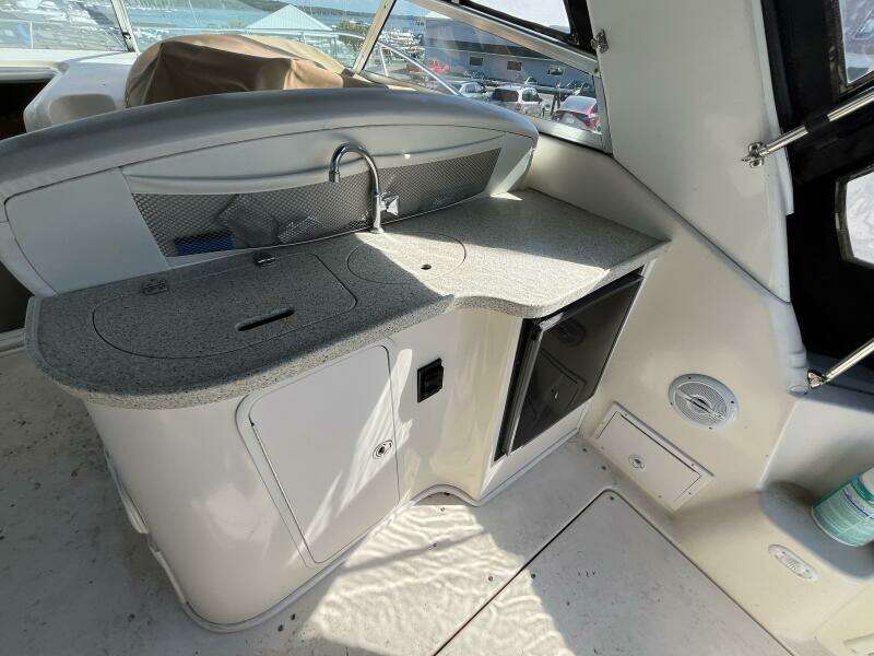 2000 Rinker Fiesta Vee 340