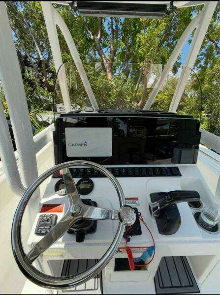 2021 Sea Hunt Ultra 234