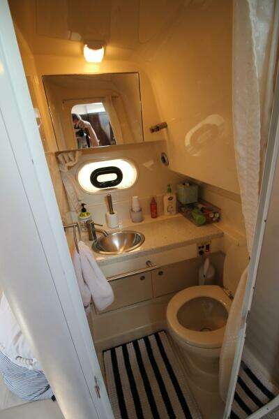 2015 Sea Ray 310 Sundancer