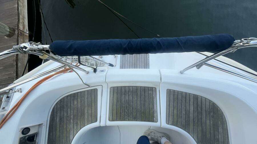 2006 Beneteau Oceanis 323